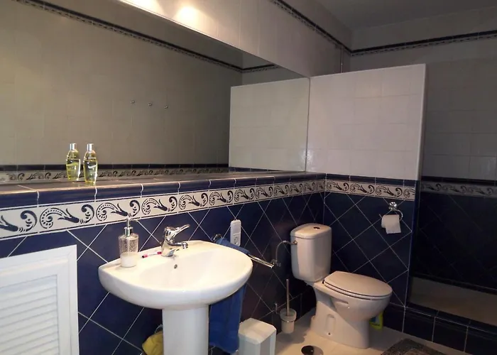 Casa Sarina * קוניל דה לה פרונטרה